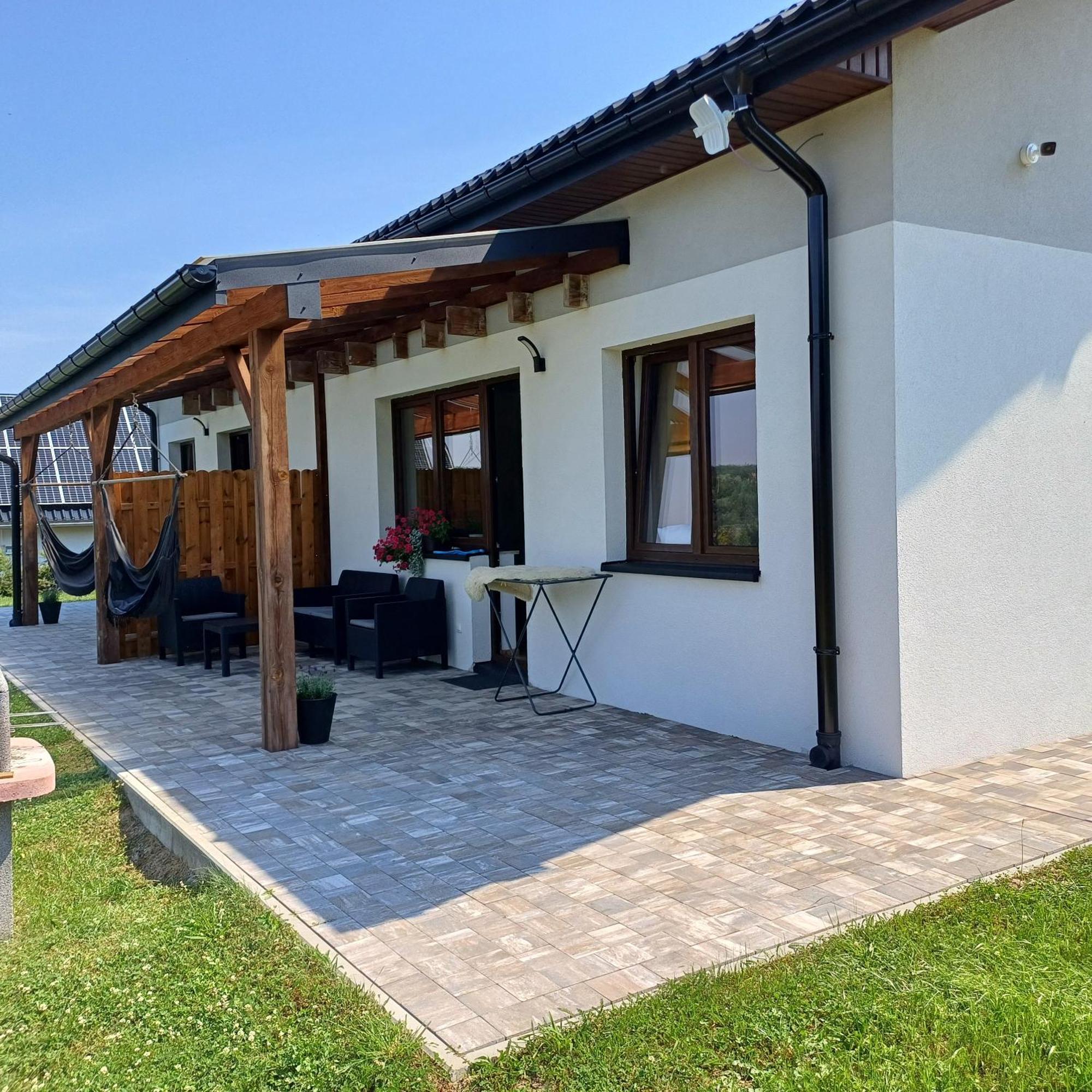 Zagroda Wataha 782 305 923 Polańczyk Εξωτερικό φωτογραφία